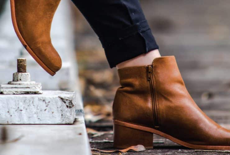 Entre piedras y zapatos