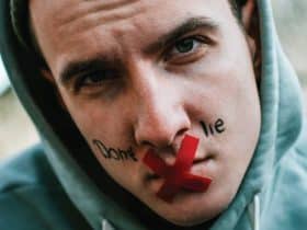 Mentir no ha liberado a nadie