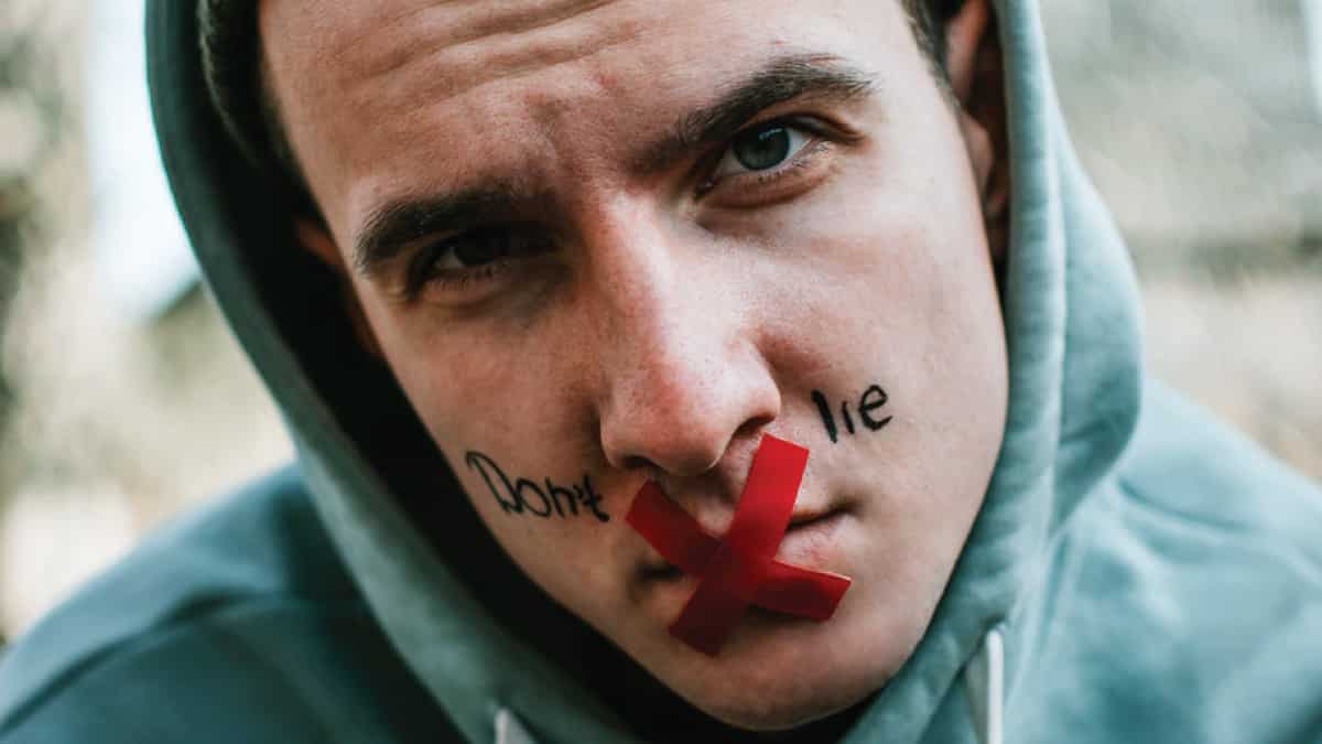 Mentir no ha liberado a nadie